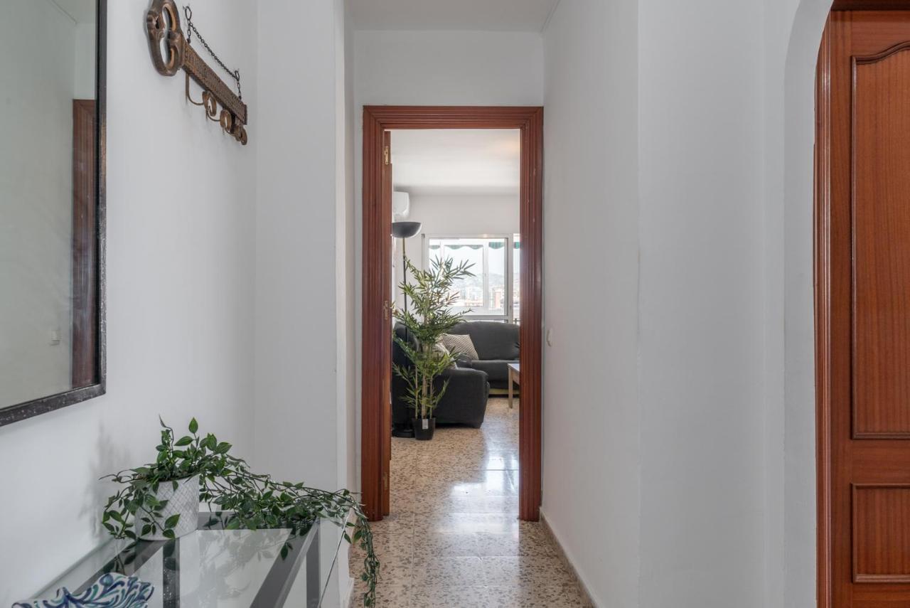 Tuguest Heroe Apartment マラガ エクステリア 写真